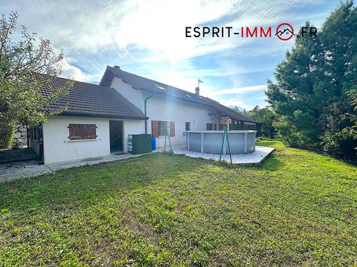 Villa in Seyssel, Haute-Savoie