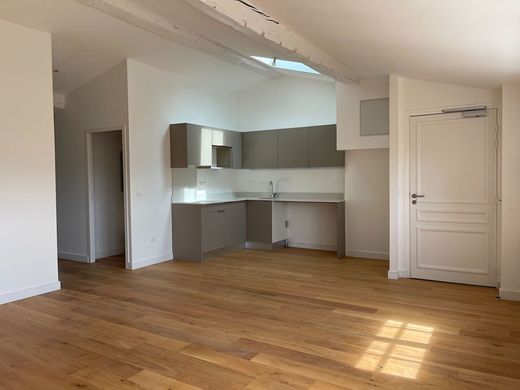 Apartment in Bordeaux, Gironde