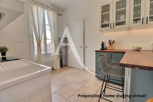 Luxury home in Maisons-Laffitte, Yvelines