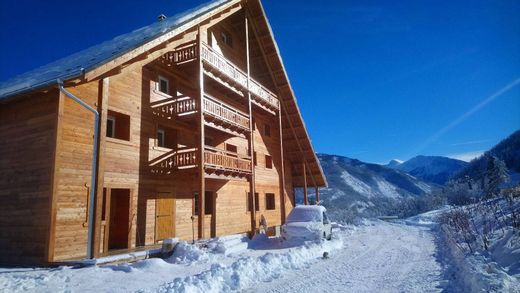Luxury home in Allos, Alpes-de-Haute-Provence