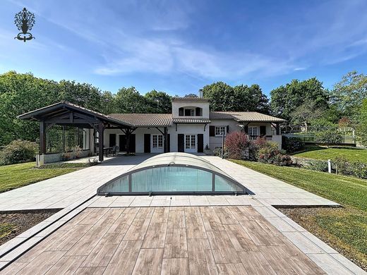 Luxury home in Sainte-Marie-de-Gosse, Landes