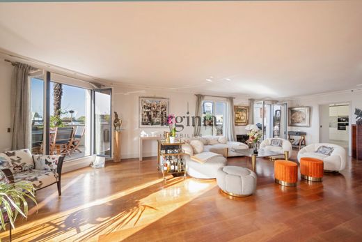 Apartment in Saint-Mandé, Val-de-Marne