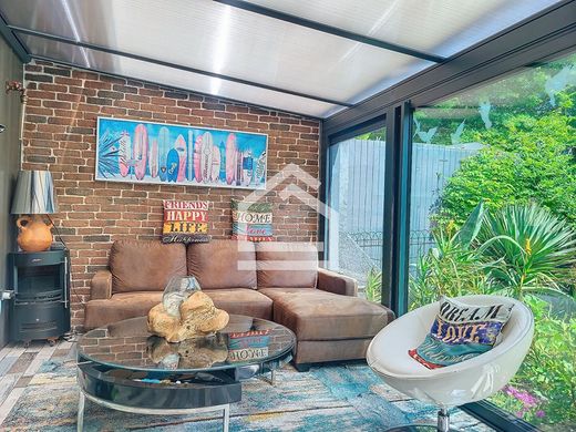 Mérignac, Girondeの高級住宅