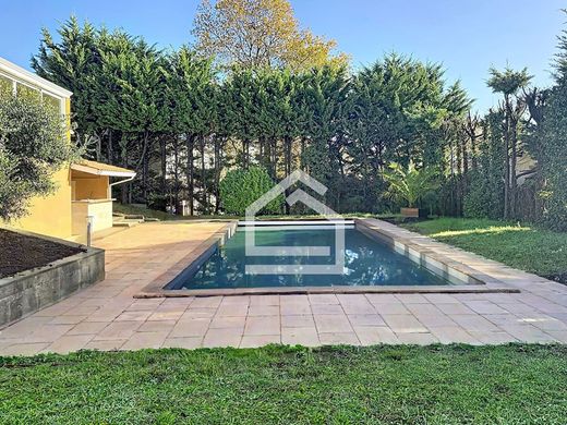 Элитный дом, Saint-Aubin-de-Médoc, Gironde