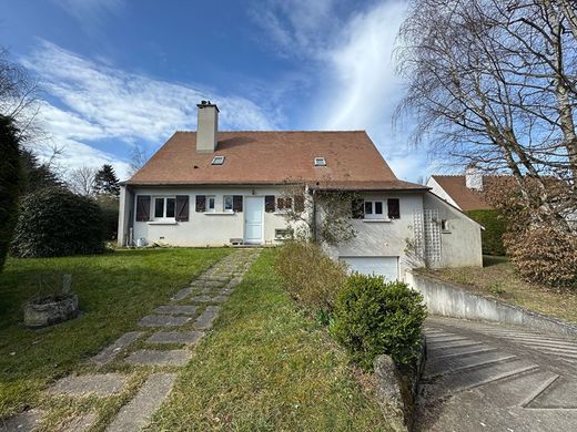 Casa di lusso a Saint-Nom-la-Bretêche, Yvelines