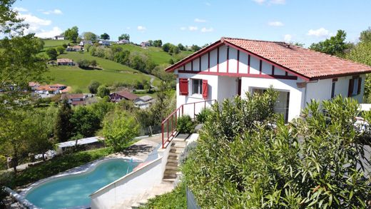 Casa di lusso a Hasparren, Pirenei atlantici