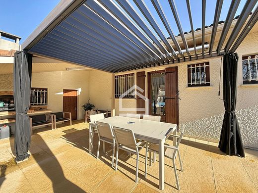 호화 저택 / Saint-Aubin-de-Médoc, Gironde