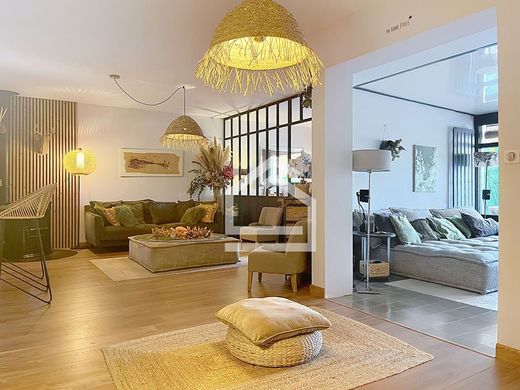 Casa di lusso a Hourtin, Gironda