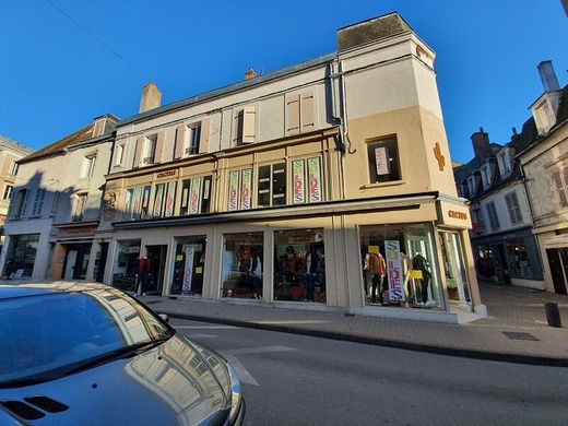 Luxury home in Cosne-Cours-sur-Loire, Nièvre