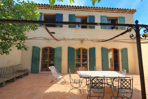 Luxury home in Meyreuil, Bouches-du-Rhône