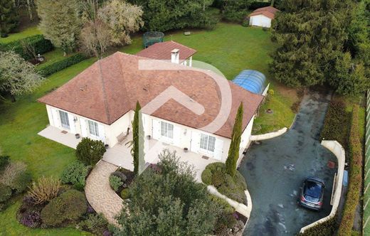Luxury home in Neuvic, Dordogne