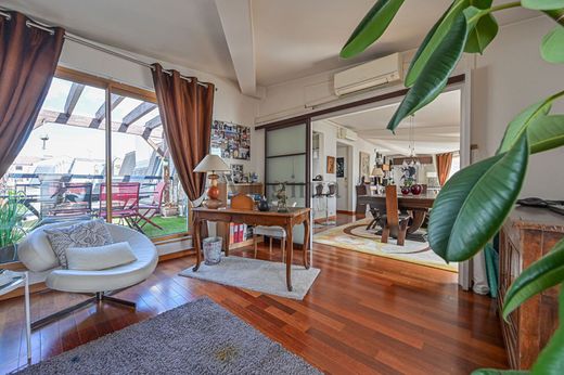 Apartment in Charenton-le-Pont, Val-de-Marne