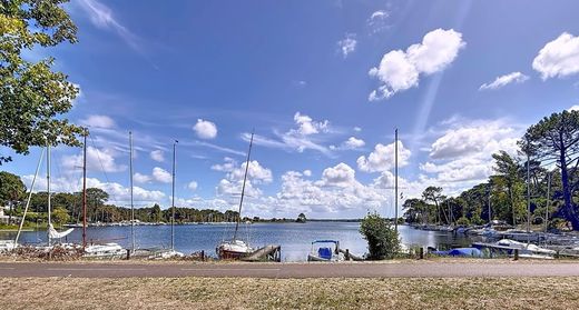 Luxe woning in Biscarrosse, Landes
