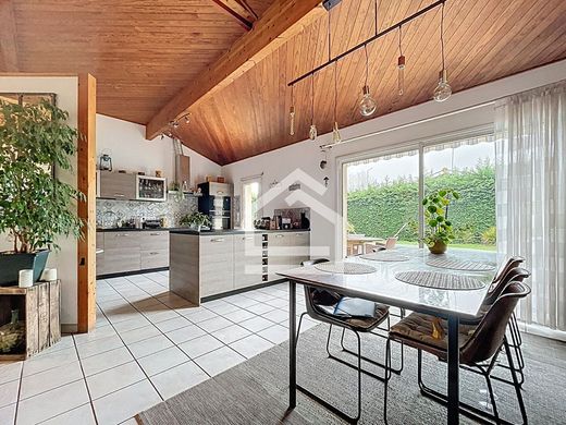 Casa de luxo - Mérignac, Gironda