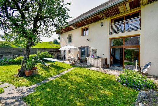 Luxury home in Vaulx, Haute-Savoie