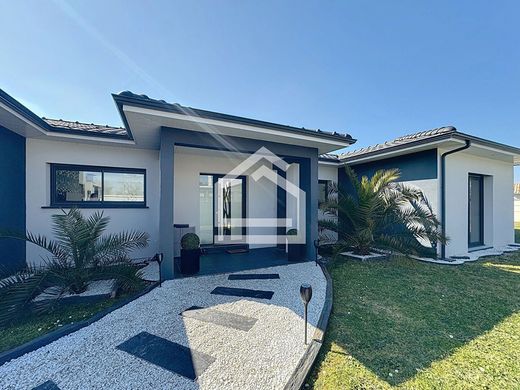 豪宅  Soussans, Gironde