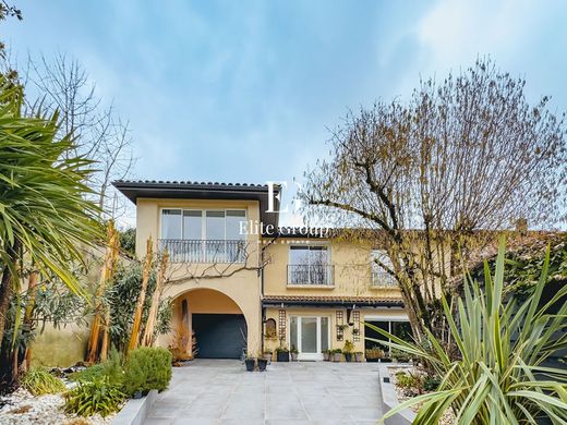 Luxury home in Cognac, Charente