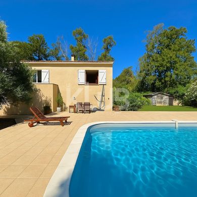 Valle-di-Campoloro, Upper Corsicaの高級住宅