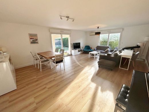 Casa di lusso a Aussonne, Alta Garonna