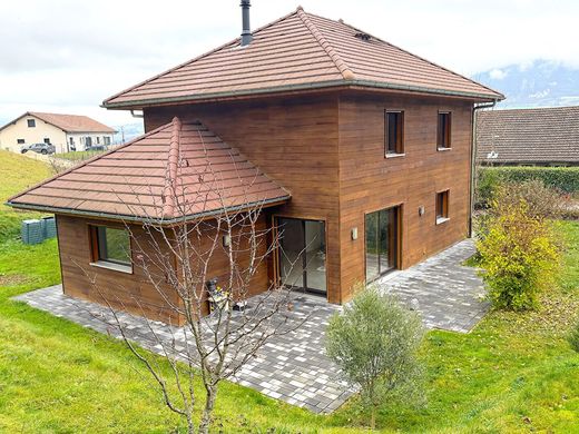 Luxus-Haus in Corbonod, Ain