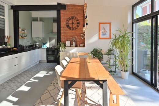Apartment in Bordeaux, Gironde