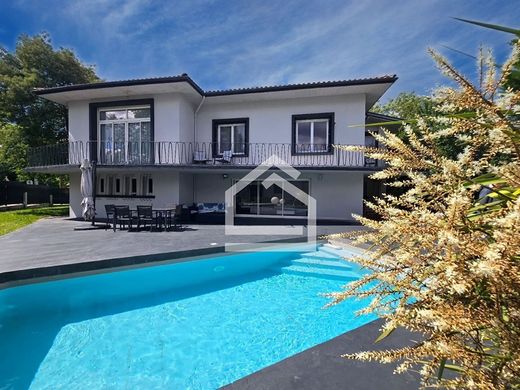 Luxury home in Pessac, Gironde