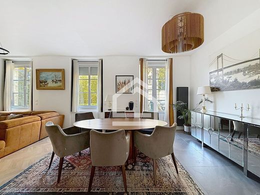 Apartment in Bordeaux, Gironde