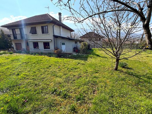Villa in Seyssel, Haute-Savoie
