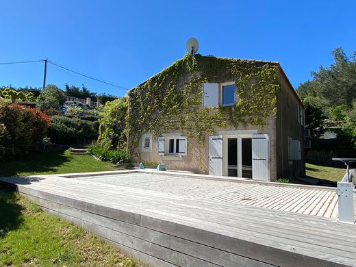 Luxury home in Saint-Savournin, Bouches-du-Rhône