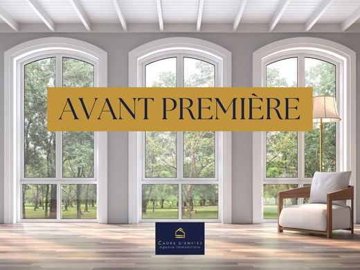 Luxus-Haus in Saint-Aubin-de-Médoc, Gironde