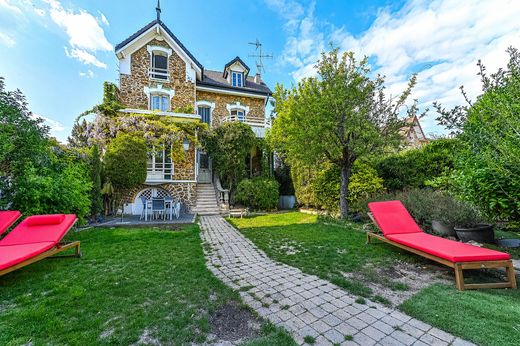 Luxury home in Le Perreux-sur-Marne, Val-de-Marne