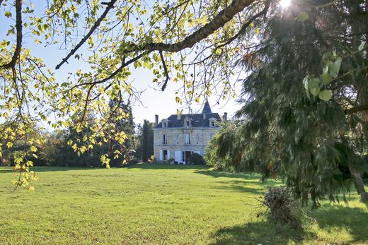 캐슬 / Saint-Loubès, Gironde