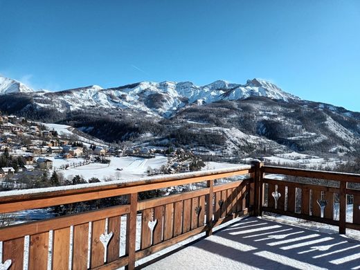 Lüks ev Allos, Alpes-de-Haute-Provence