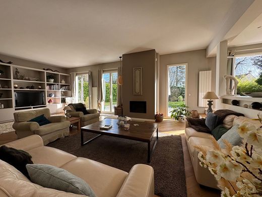 Casa de luxo - Saint-Nom-la-Bretêche, Yvelines