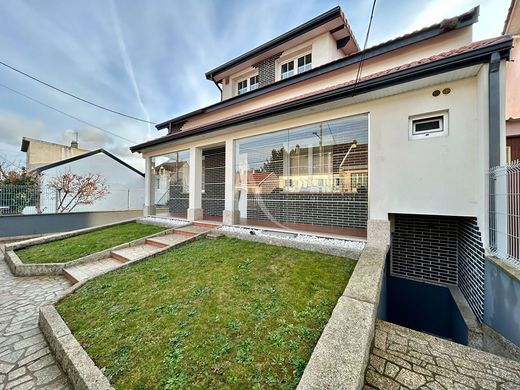 Luxus-Haus in Paray-Vieille-Poste, Essonne