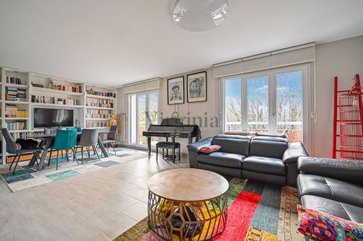 Apartment in Le Perreux-sur-Marne, Val-de-Marne