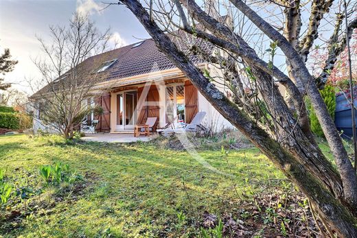 Luxury home in Courdimanche, Val d'Oise