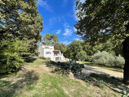 Éguilles, Bouches-du-Rhôneの高級住宅