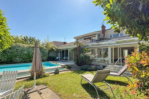 Luxury home in Bordeaux, Gironde