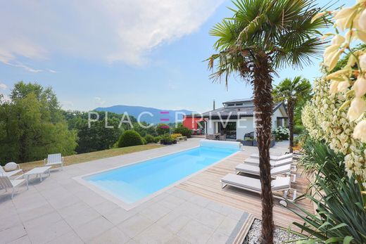 Casa di lusso a Saint-Dié-des-Vosges, Vosgi