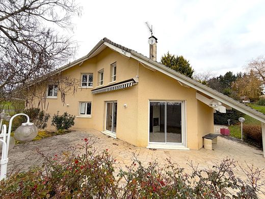 Luxury home in Usinens, Haute-Savoie
