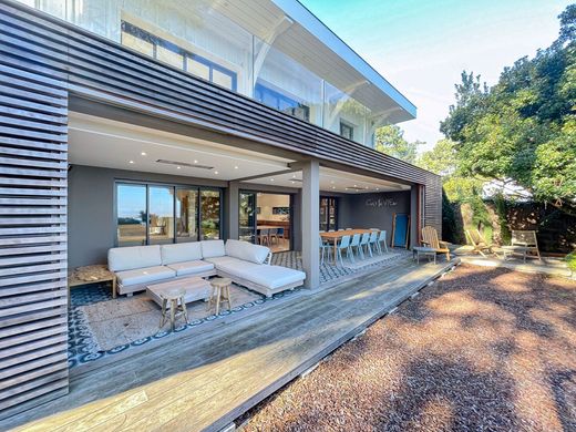 Luxury home for sale in Lège-Cap-Ferret