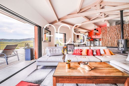 Villa in La Londe-les-Maures, Var