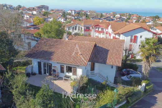 Luxury home in Guéthary, Pyrénées-Atlantiques