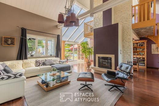 豪宅  Creutzwald, Moselle