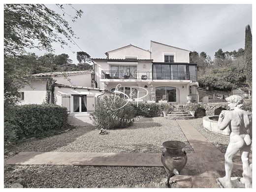 Luxe woning in Entrecasteaux, Var
