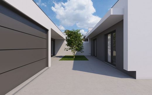 Элитный дом, Santa Maria da Feira, Distrito de Aveiro