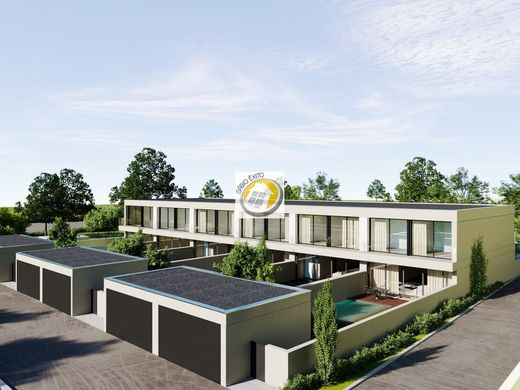 Πολυτελή κατοικία σε Εσπίνιο, Espinho