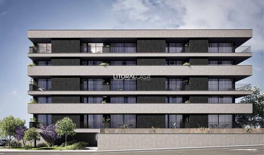 Apartment / Etagenwohnung in São João da Madeira, Distrito de Aveiro