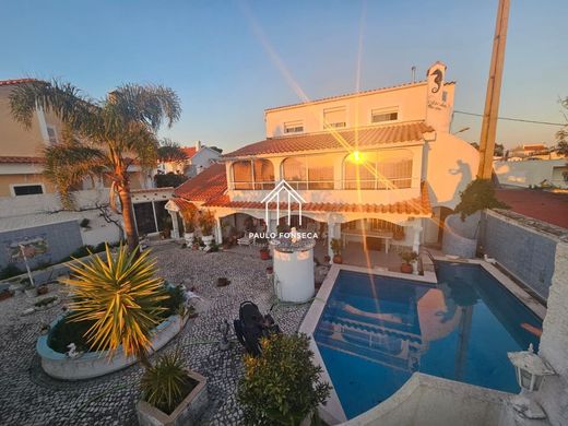 Luxury home in Almada, Distrito de Setúbal